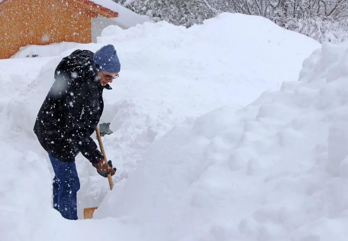Winter conditions relevant to Wyoming tiny home buyers